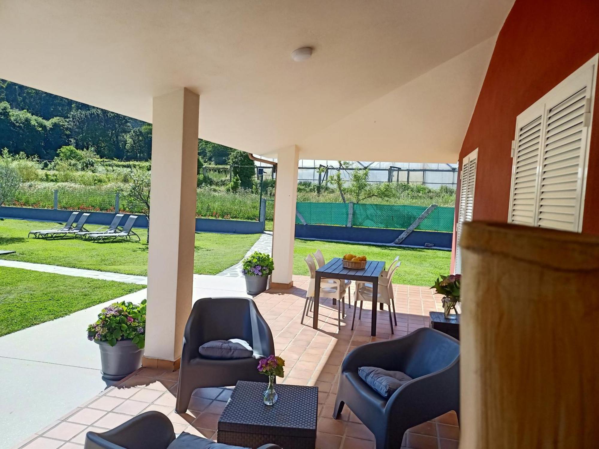 Apartamento En Bloque Vivienda Con Piscina Y Barbacoa A 15 Min De La Playa Meis Exterior photo